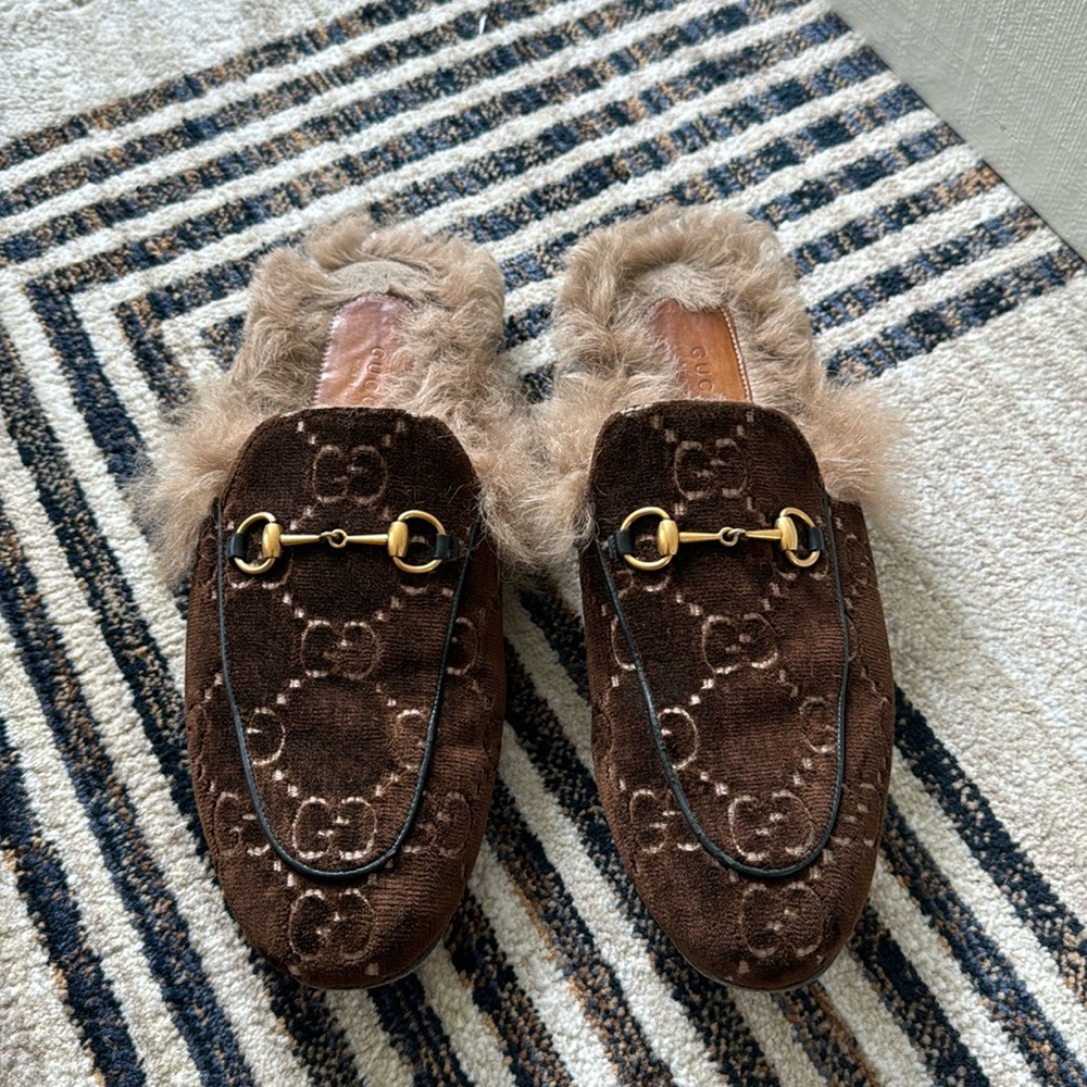GUCCI VELVET MULES